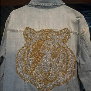 Judith March Light Denim Jean Jacket with Rhinestone Tiger Design